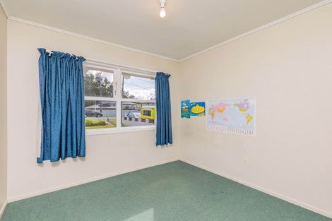 Photo of property in 24 Ocean View Road, Northcote, Auckland, 0627