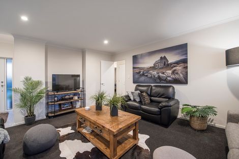 Photo of property in 7 Leet Crescent, Papamoa Beach, Papamoa, 3118