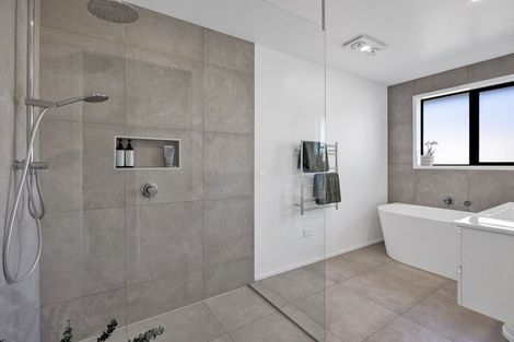 Photo of property in 27 Horoatua Street, Bell Block, New Plymouth, 4312