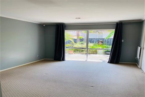 Photo of property in 6 Stamford Crescent, Flat Bush, Auckland, 2019