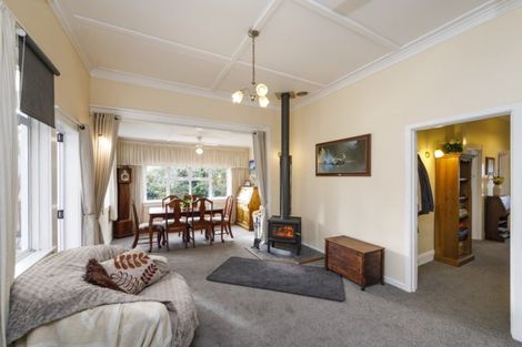 Photo of property in 16 Lyon Street, Marton, 4710