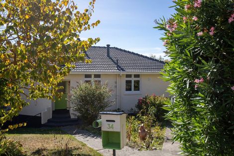 Photo of property in 34 Branxholm Street, Roxburgh, 9500