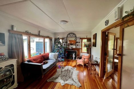 Photo of property in 34 Queen Street, Dannevirke, 4930