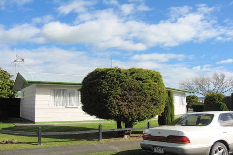 Photo of property in 2 Kirkcaldie Grove, Levin, 5510