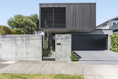 Photo of property in 4 Barriball Street, Fitzroy, New Plymouth, 4312
