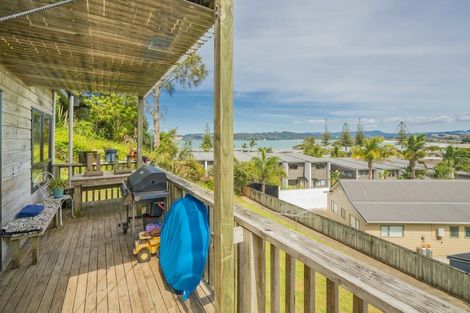 Photo of property in 15a Centennial Drive, Whitianga, 3510