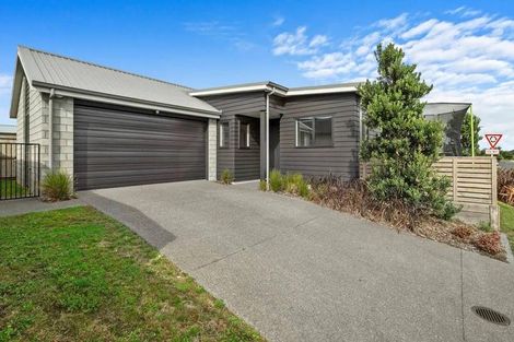Photo of property in 1 Komata Crescent, Papamoa Beach, Papamoa, 3118