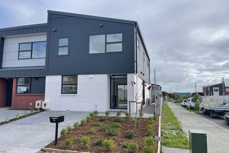 Photo of property in 16 Paterae Lane, Flat Bush, Auckland, 2019