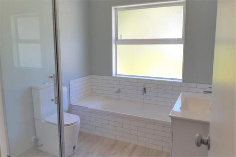 Photo of property in 3 Danden Way, Pukekohe, 2120