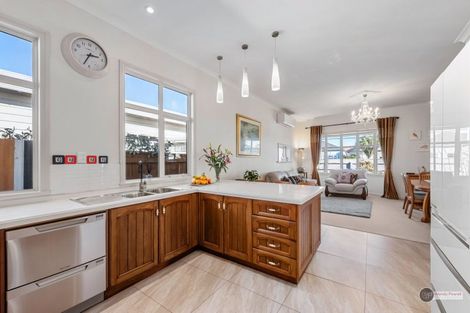 Photo of property in 389 Jackson Street, Petone, Lower Hutt, 5012