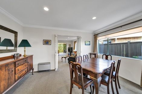 Photo of property in 20a Kellyville Heights, Merrilands, New Plymouth, 4312