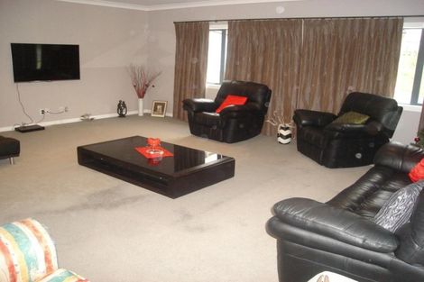 Photo of property in 20 Wantwood Grove, Churton Park, Wellington, 6037