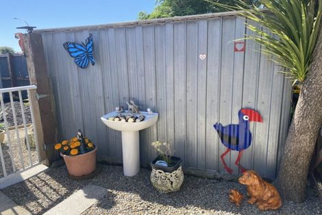 Photo of property in 10 Tauranga Place, Waitara, 4320