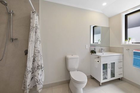 Photo of property in 48 Magnolia Drive, Westown, New Plymouth, 4310