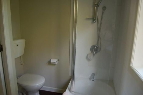 Photo of property in 106 Station Road, Kumeu, 0891