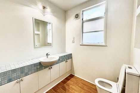 Photo of property in 9 Selkirk Way, Karori, Wellington, 6012