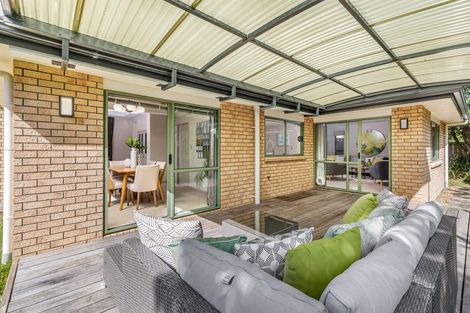 Photo of property in 12 Kunzea Place, Greenhithe, Auckland, 0632