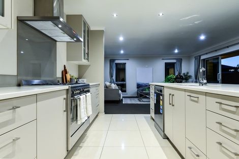 Photo of property in 12 Allgood Place, Rototuna North, Hamilton, 3210