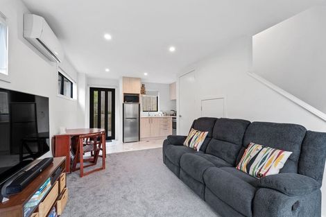 Photo of property in 9/102 Millbrook Road, Sunnyvale, Auckland, 0612
