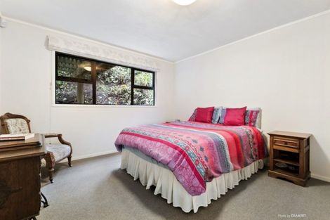 Photo of property in 16 Garden Road, Northland, Wellington, 6012