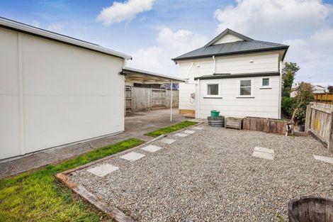 Photo of property in 305 Featherston Street, Palmerston North, 4410