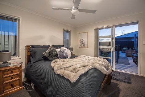 Photo of property in 7 Leet Crescent, Papamoa Beach, Papamoa, 3118