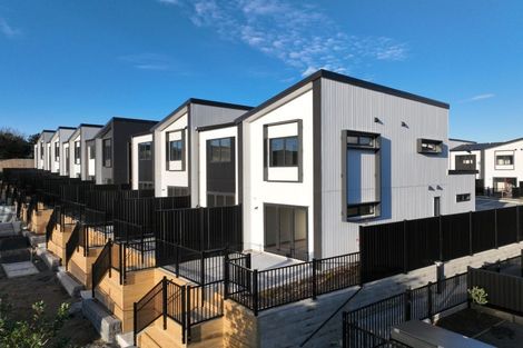 Photo of property in 4b Scott Road, Stanmore Bay, Whangaparaoa, 0932