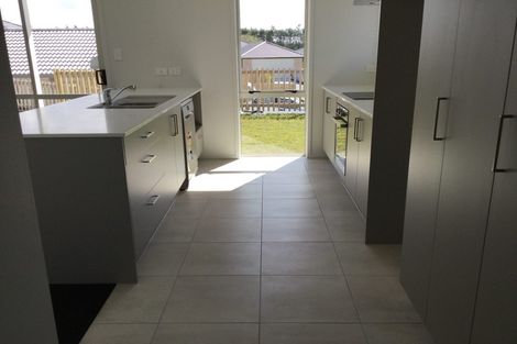 Photo of property in 1 Harakeke Way, Papamoa Beach, Te Puke, 3187