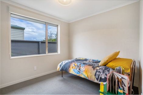 Photo of property in 96 Park Street, Winton, 9720