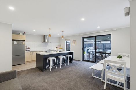 Photo of property in 128 Broadlands Drive, Rolleston, 7615