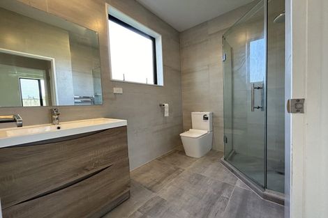 Photo of property in 9 St Claire Road, Silverdale, 0932