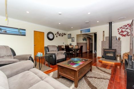 Photo of property in 16 Tuahu Place, Waitara, 4320