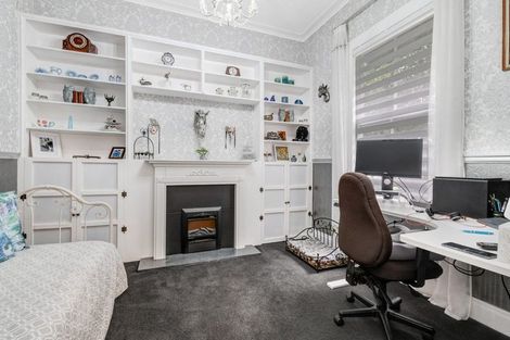 Photo of property in 1 Green Lane, Helensville, 0800