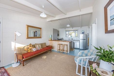 Photo of property in 6/4 Arkles Strand, Arkles Bay, Whangaparaoa, 0932