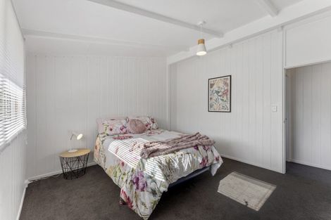 Photo of property in 60 Norana Road, Timberlea, Upper Hutt, 5018