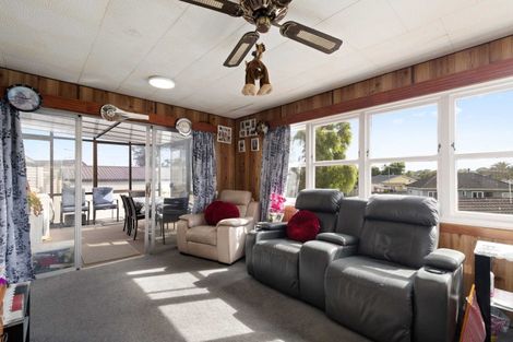 Photo of property in 4 George Street, Waiuku, 2123