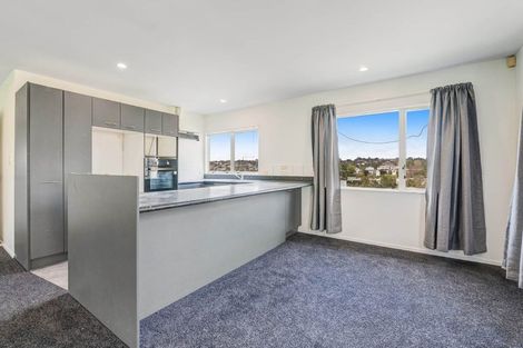 Photo of property in 2/44 Lysander Crescent, Beach Haven, Auckland, 0626