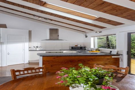 Photo of property in 3/72 Lake Road, Northcote, Auckland, 0627