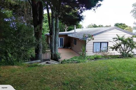 Photo of property in 8a Kingsclere Place, Goodwood Heights, Auckland, 2105