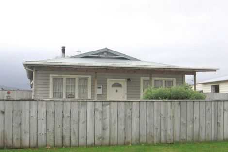 Photo of property in 21 Elizabeth Street, Moera, Lower Hutt, 5010