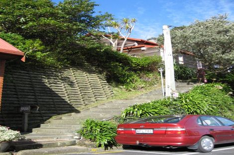 Photo of property in 96 Kelburn Parade, Kelburn, Wellington, 6012