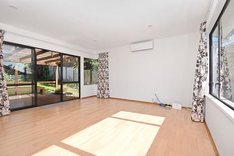 Photo of property in 2/48 Corunna Road, Milford, Auckland, 0620