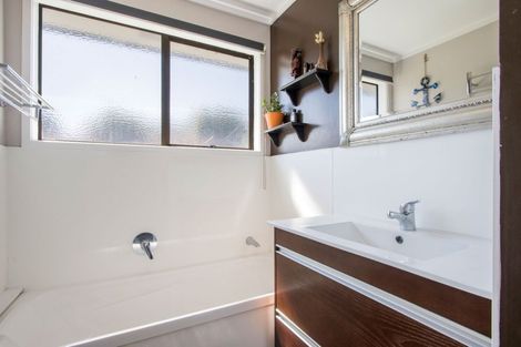 Photo of property in 134 Athenree Road, Athenree, Katikati, 3177