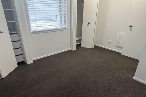 Photo of property in 8a Madeira Lane, Grafton, Auckland, 1023