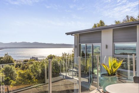 Photo of property in 28 Commodore Place, Britannia Heights, Nelson, 7010