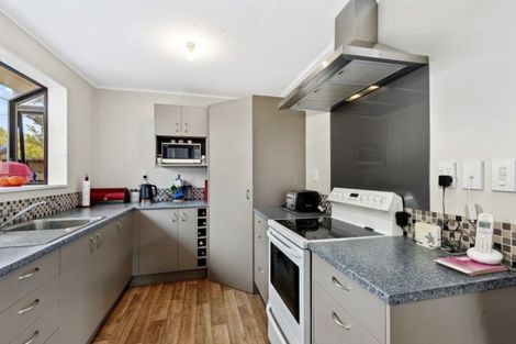 Photo of property in 36 Riverbank Street, Ebdentown, Upper Hutt, 5018