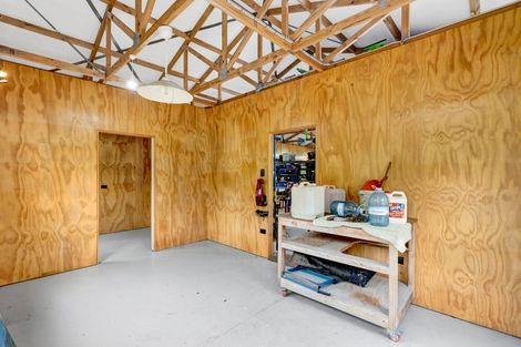 Photo of property in 171 Sealy Road, Omata, New Plymouth, 4374