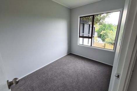 Photo of property in 2/25 Sartors Avenue, Northcross, Auckland, 0630