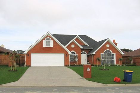 Photo of property in 5 Archer Rayner Place, Greenhithe, Auckland, 0632