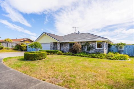 Photo of property in 137 Langdale Avenue, Paraparaumu, 5032